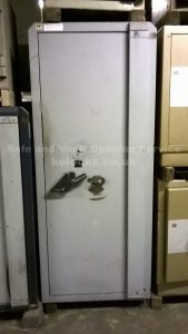 fichet-safe-51 Fichet Gold Safe opened by Jason Jones, Key Elements